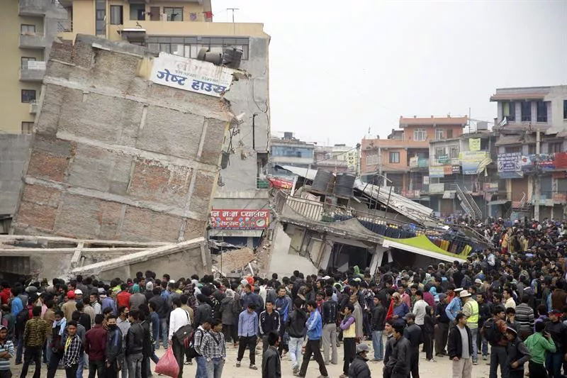 Lurrikara Nepalen. Argazkia: EFE