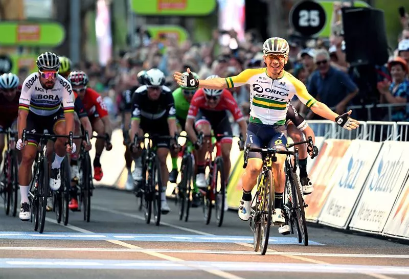 caleb ewan orica people's choice classic efe