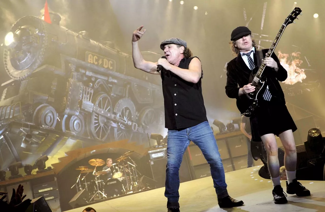 AC/DC, BECen