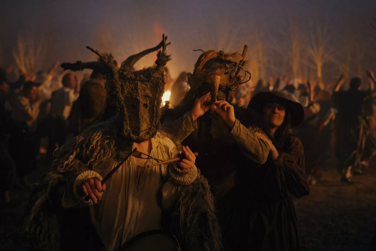 Paul Urkijo: “Euskal izaki mitologikoak modu eder eta epikoenena erakutsi nahi nituen”