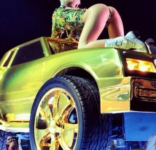 Miley Cyrus. Argazkia: Twitter