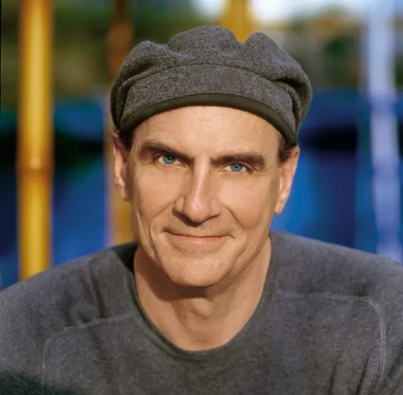 Gaztaro gorabeheratsua izan arren, sasoi betean dago James Taylor.