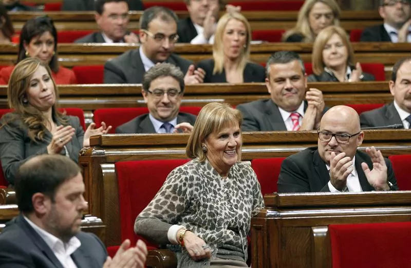 "<img style=""float:left;margin:5px;"" src=""http://10.126.2.21/media/images/2012/12/17/754122/754122_catalunya_thumbnail.jpg""/><br/><strong>Parlamento Cataluña EFE</strong>"