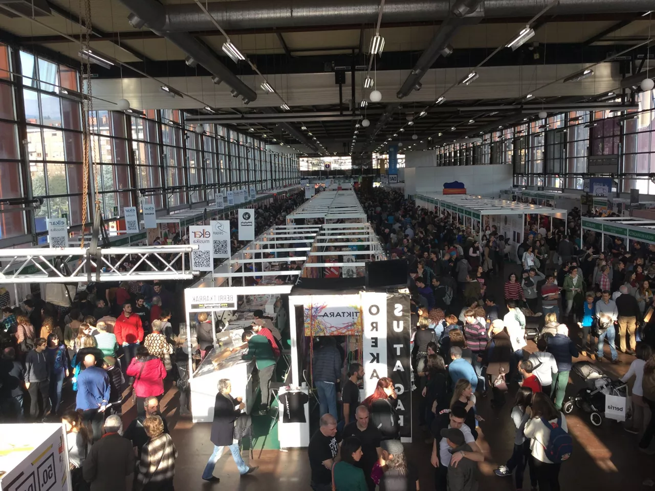 DURANGOKO AZOKA 2015 GAZTEA EITB