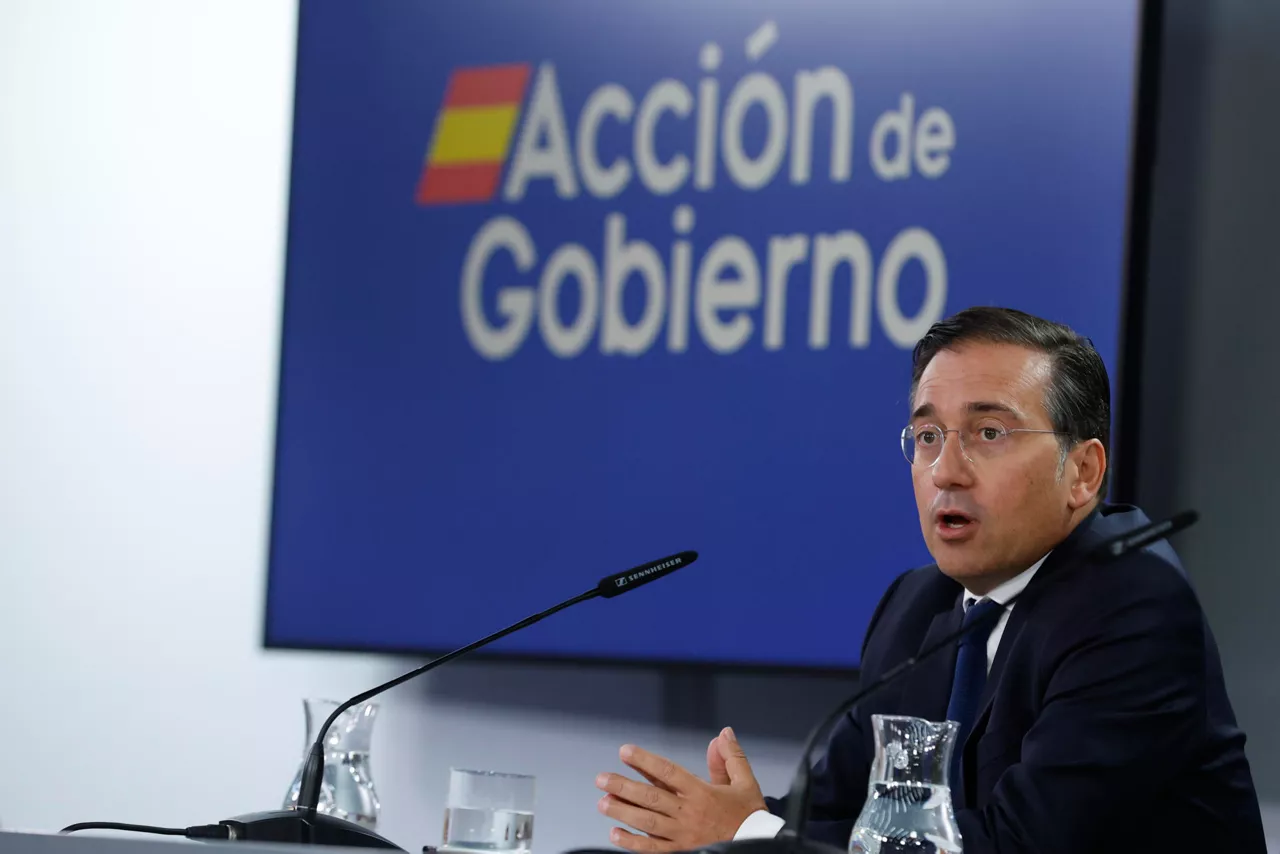 MADRID, 09/09/2025.-José Manuel Albares, ministro de Asuntos Exteriores, Unión Europea y Cooperación, durante la rueda de prensa tras el Consejo de Ministros, este martes en el complejo de La Moncloa en Madrid.-EFE/ JJ Guillén
