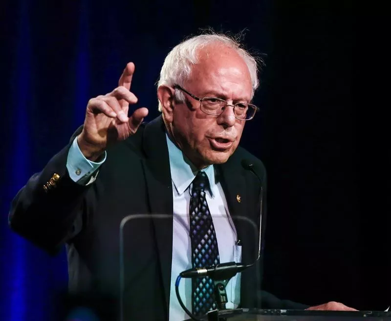 Bernie Sanders demokrata bi estatutan nagusitu da eta Clinton, ostera, batean. Argazkia: EFE