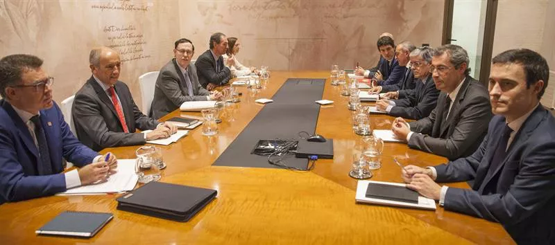 La reunión del Consejo Vasco de Finanzas, en Lehendakaritza. EFE