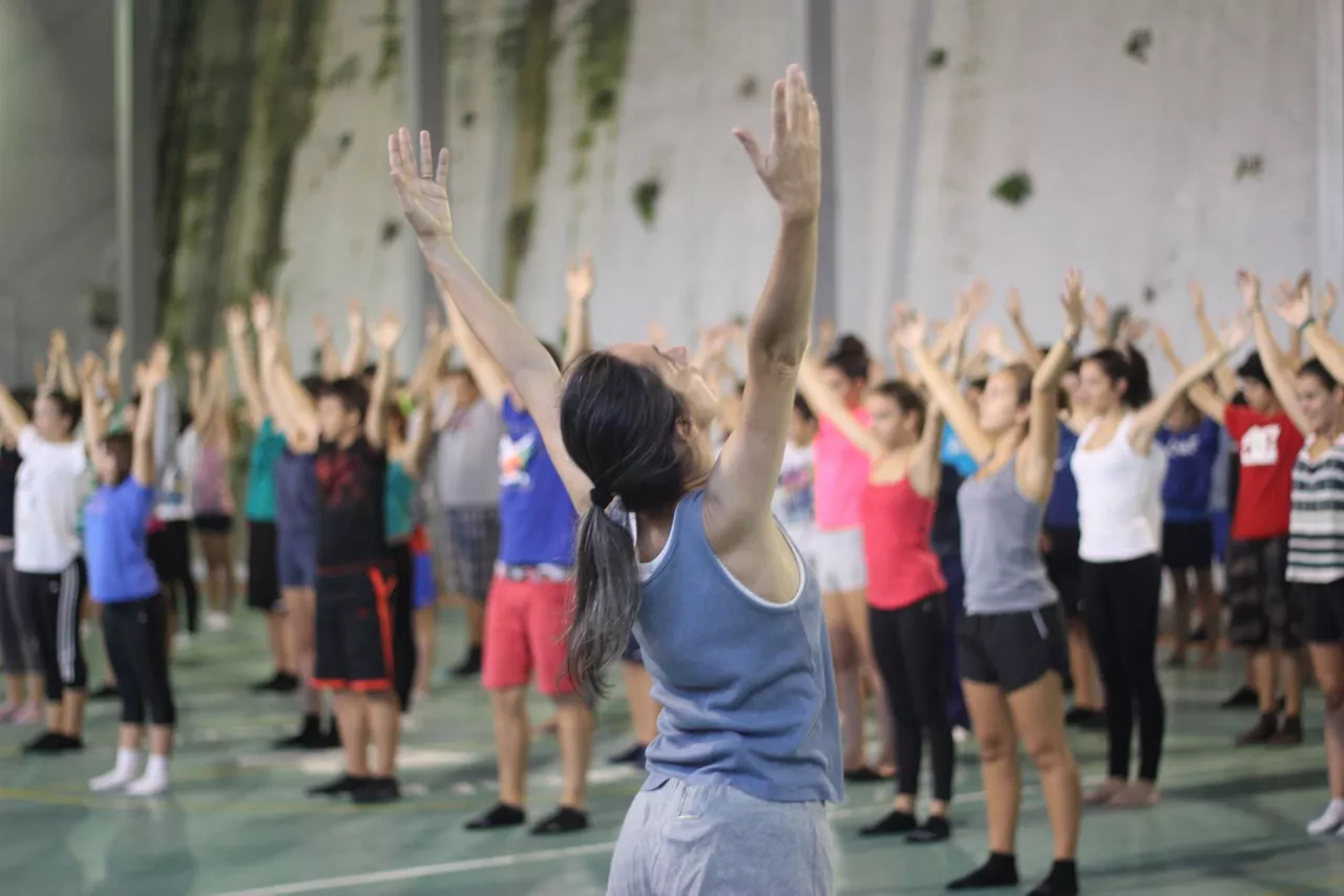 Dance 2gether es una de las actividades presentadas en el informe.