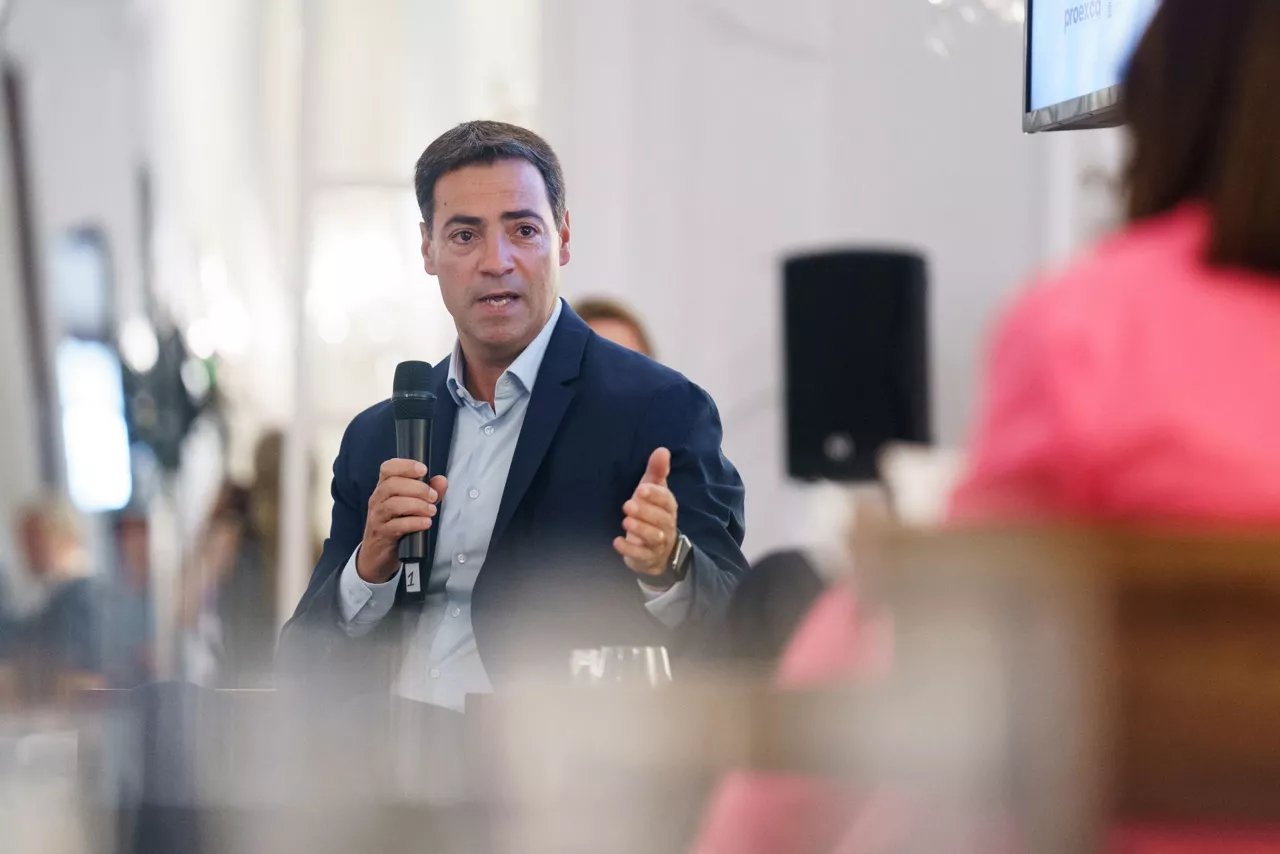 Imanol Pradales en Tenerife