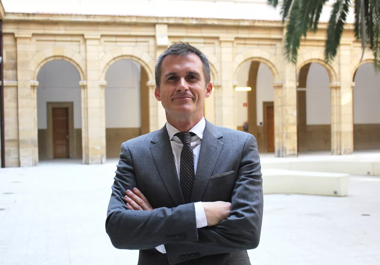 (Foto de ARCHIVO)

El profesor de Derecho y experto en Derechos Humanos, Mikel Mancisidor, que ha recibido el Premio Eusko Ikaskuntza-Laboral Kutxa



REMITIDA / HANDOUT por EUSKO IKASKUNTZA-LABORAL KUTXA

Fotografía remitida a medios de comunicación exclusivamente para ilustrar la noticia a la que hace referencia la imagen, y citando la procedencia de la imagen en la firma

18/1/2018