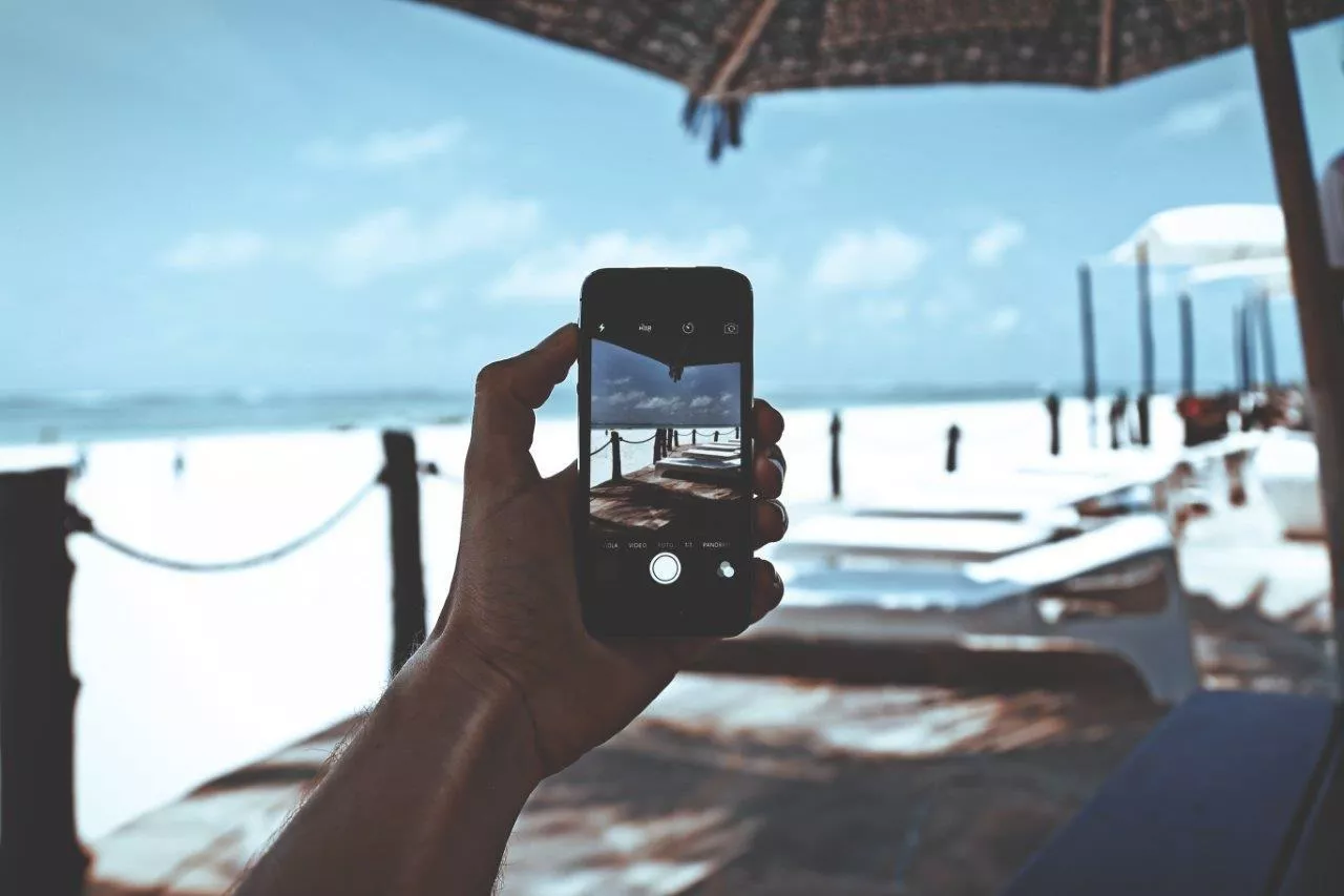 calor telefono movil playa