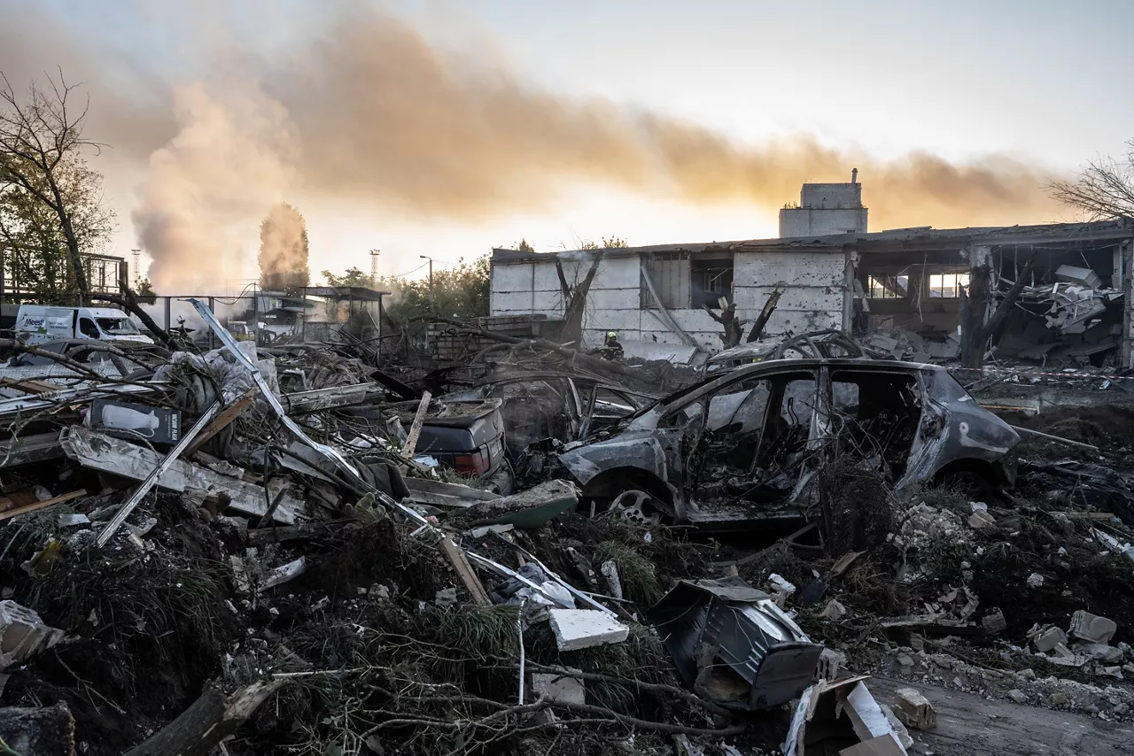28 August 2025, Ukraine, Kiev: A view of the damage caused by an overnight Russian attack on Kiev. Photo: Patryk Jaracz/SOPA Images via ZUMA Press Wire/dpa



Patryk Jaracz/SOPA Images via ZU / DPA

28/8/2025 ONLY FOR USE IN SPAIN