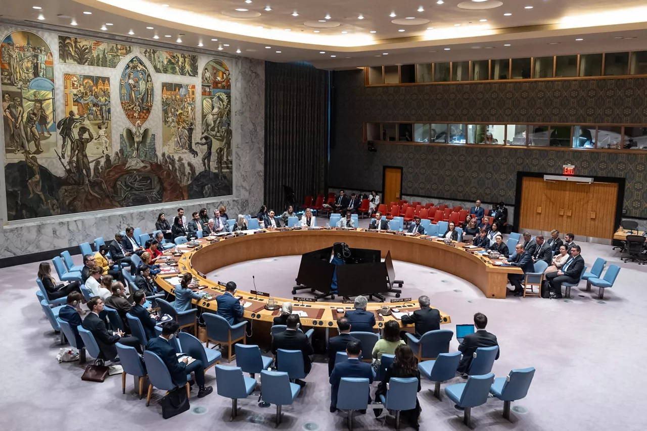 (Foto de ARCHIVO)

August 29, 2025, New York, New York, USA: General view of Security Council chamber during emergency SC meeting on maintenance of peace and security of Ukraine at UN Headquarters in New York, NY on August 29, 2025. Meeting was called by Ukraine and supported by Denmark, France, Greece, the Republic of Korea (ROK), Slovenia, and the UK after massive air attack by Russia which only in Kyiv killed 21 civilians including 4 children and injured more than 63, as well as severely damage buildings EU delegation and UK Council.



Europa Press/Contacto/Lev Radin

30/8/2025