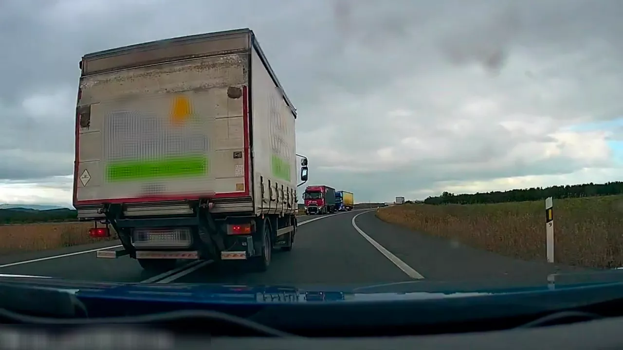 Investigado conductor navarra por adelantamiento arriesgado