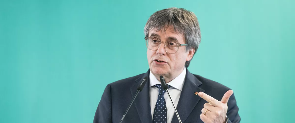 El presidente de Junts, Carles Puigdemont, durante una rueda de prensa, en el espacio Les 5 Éléments, a 27 de octubre de 2025, en Perpignan (Francia). La ejecutiva de Junts, con Puigdemont al frente, ha acordado por unanimidad romper con el PSOE. La decisión deberá ser ratificada por la militancia en consulta interna este miércoles y jueves. Antes, la formación celebrará este martes un Consell Nacional en Barcelona para abordar la decisión acordada.



Glòria Sánchez / Europa Press

27 OCTUBRE 2025;PUIGDEMONT;CARLES PUIGDEMONT;FRANCIA;PERPIGNAN;JUNTS;RUEDA DE PRENSA;GOBIERNO;RUPTURA;PSOE;SÁNCHEZ

27/10/2025