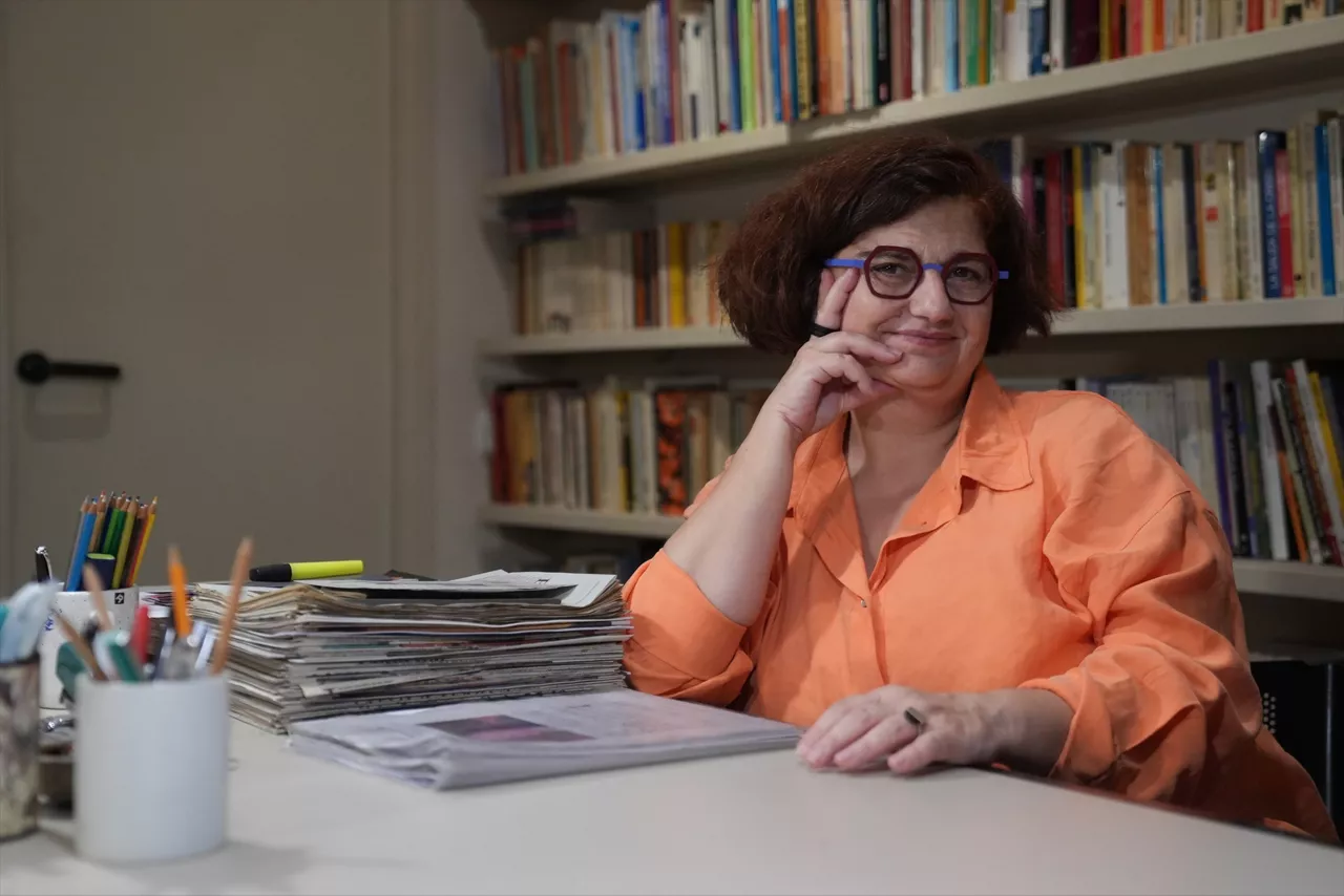 (Foto de ARCHIVO)

La hija del exministro Ernest Lluch, Rosa Lluch, posa para Europa Press, a 17 de noviembre de 2025, en Barcelona, Catalunya (España).



David Zorrakino / Europa Press

17/11/2025