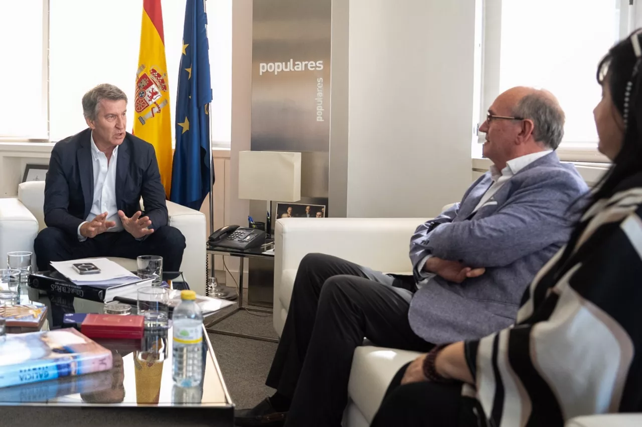 Feijóo traslada a las víctimas de la dana que "no hubiera habido ineficiencia" con el PP al frente del Gobierno



REMITIDA / HANDOUT por PARTIDO POPULAR

Fotografía remitida a medios de comunicación exclusivamente para ilustrar la noticia a la que hace referencia la imagen, y citando la procedencia de la imagen en la firma

30/7/2025
