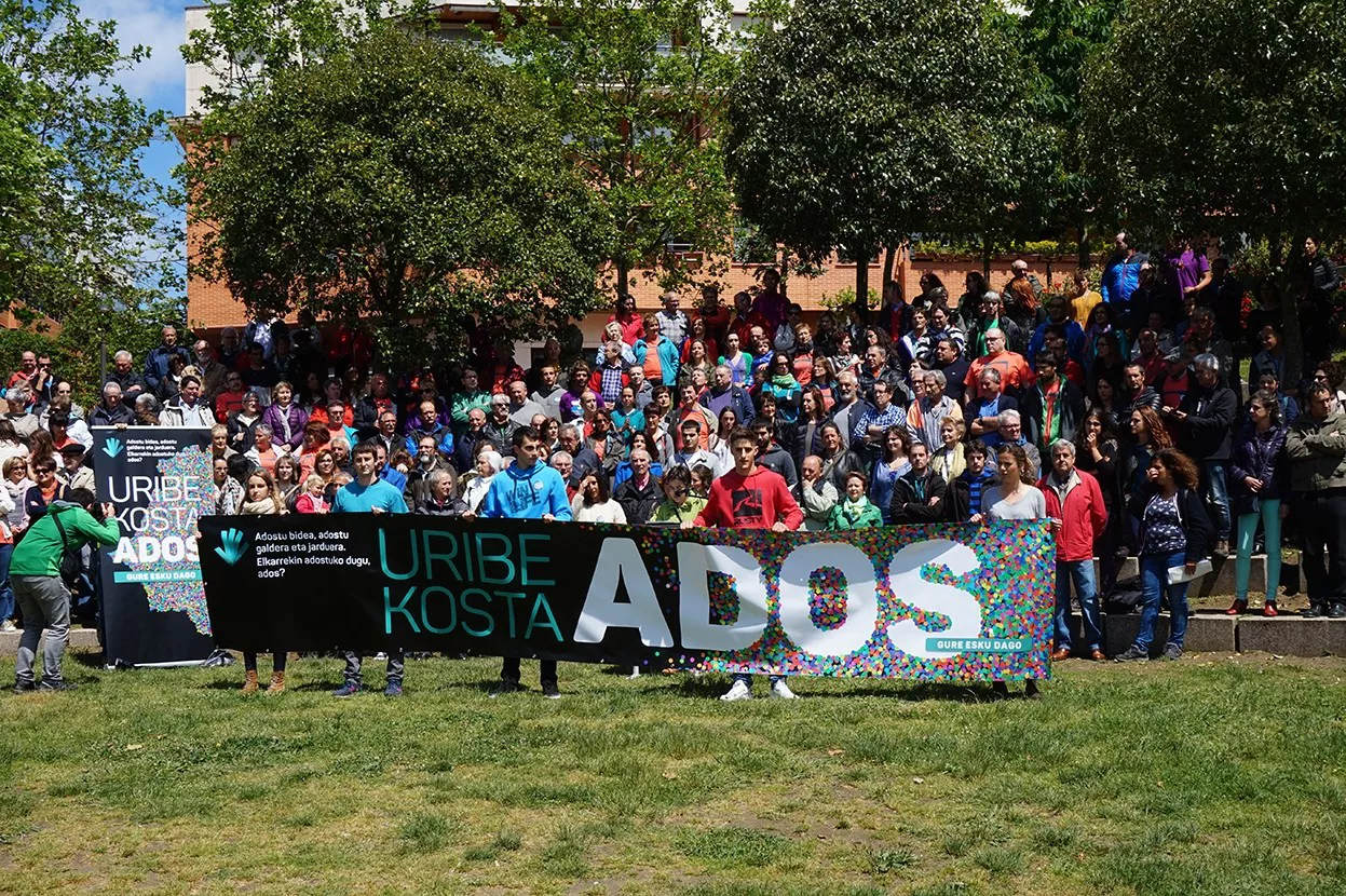 Gure Esku Dago, consulta popular, Uribe Kosta, herri galdeketak, argazkia: Gure Esku Dago