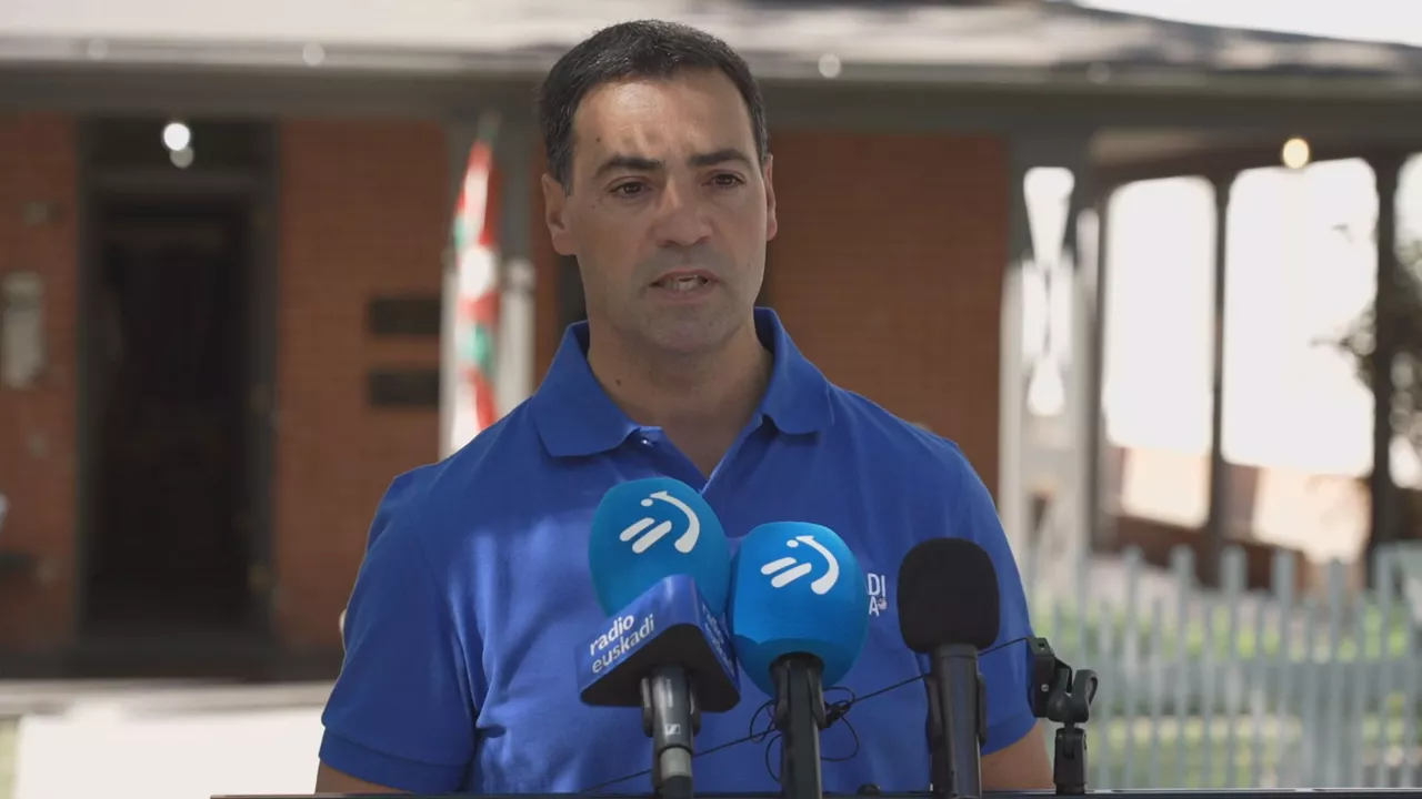 Euskal diasporaren paperaz aritu da lehendakaria Boiseko Jaialdian egin duen prentsaurrekoan.