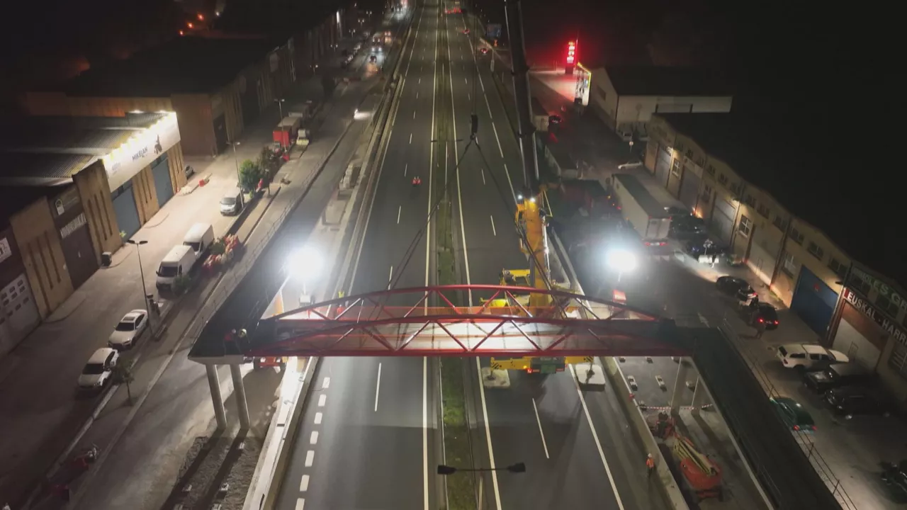 Instalación de la conexión ciclista entre Villabona e Irura