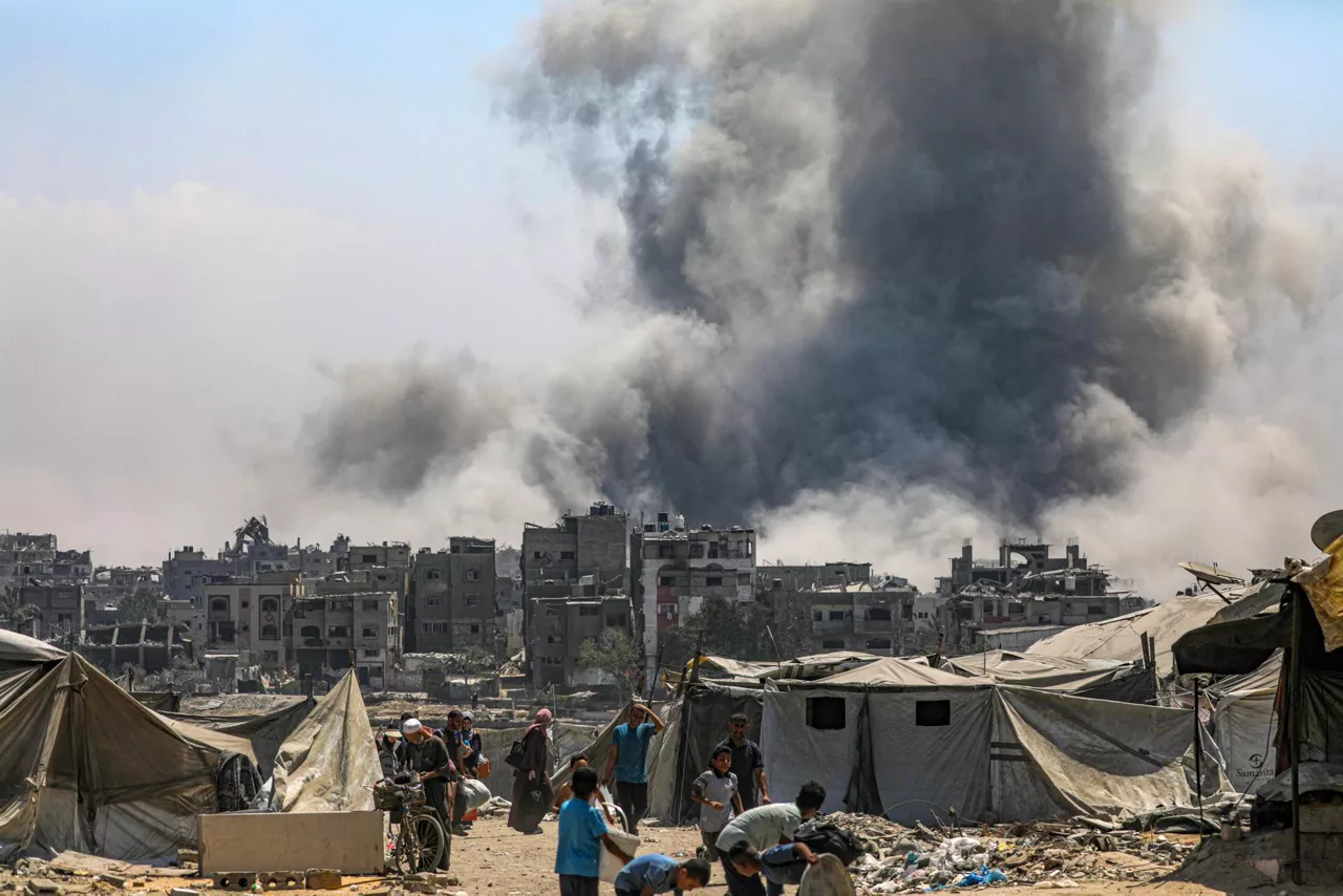 Ciudad de Gaza ataque aereo Israel