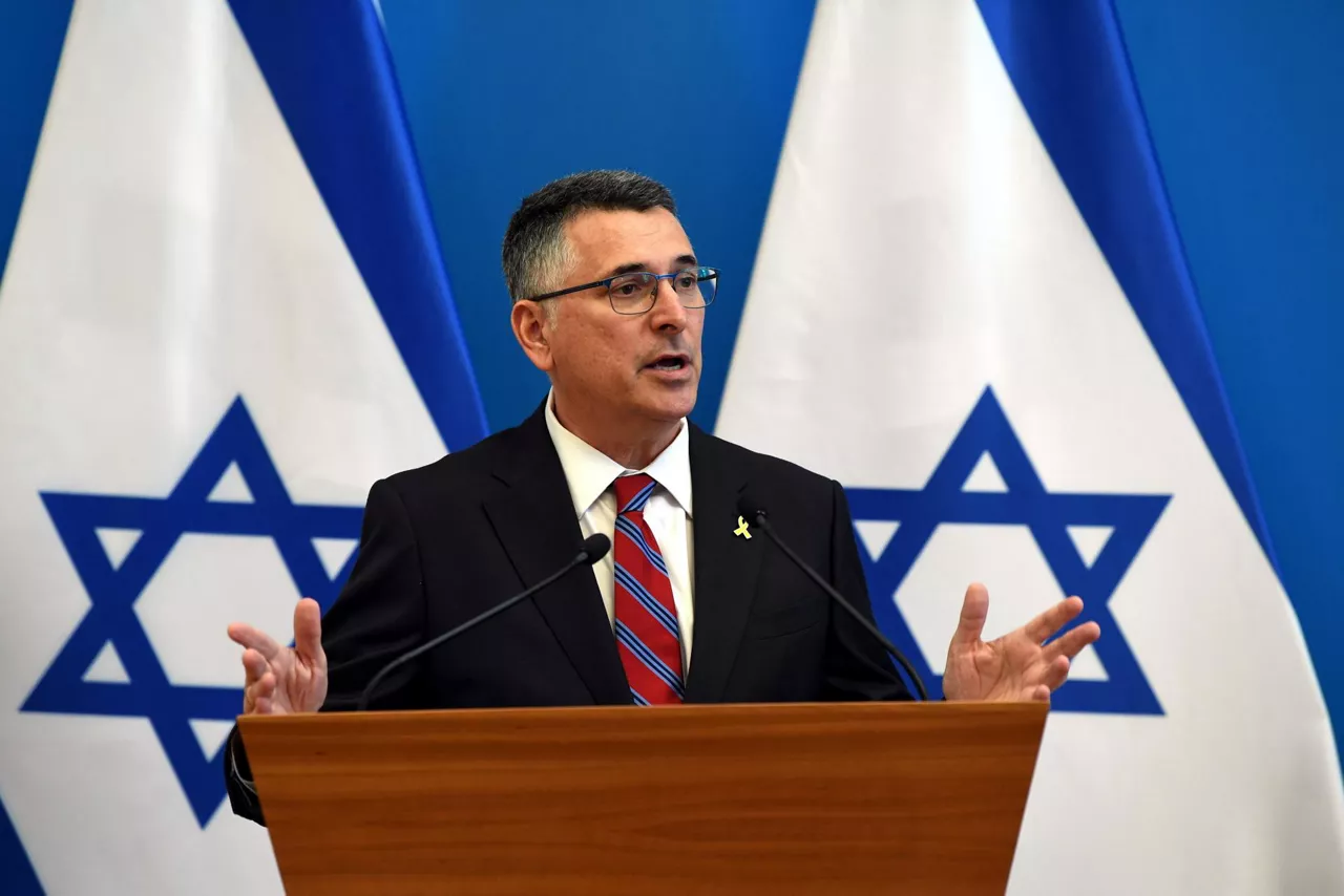 Budapest (Hungary), 08/09/2025.- Israel's Foreign Minister Gideon Saar speaks during his joint press conference with Hungarian Minister of Foreign Affairs and Trade Peter Szijjarto in Szijjarto's office in Budapest, Hungary, 08 September 2025. (Hungría) EFE/EPA/Attila Kovacs HUNGARY OUT
