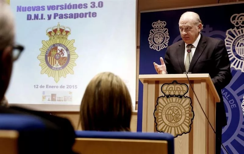 Jorge Fernandez Diaz Barne ministroa. Argazkia: EFE