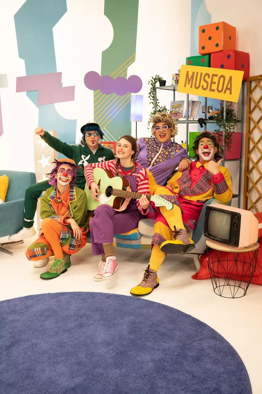 KARATULA EGUNERATUA.png