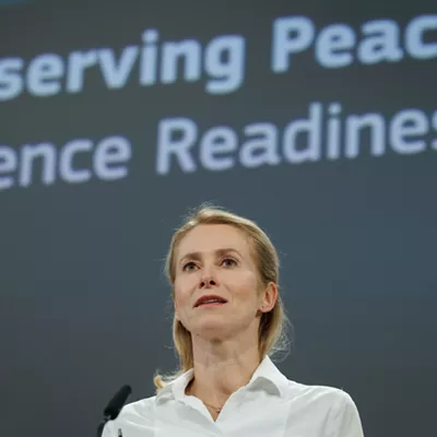 BELGIUM (Brussels), 16/10/2025.- EU High Representative for Foreign Affairs and Security Policy Kaja Kallas attends a press conference to present European Defence Readiness 2030 Roadmap at the European Commission in Brussels, Belgium, 16 October 2025. The EU commission presented 'Readiness 2030', a plan to strengthen its military capacity, industrial base, and joint defense investment by 2030 through coordinated funding, procurement, and readiness measures to make Europe more self-reliant and secure. (Bélgica, Bruselas) EFE/EPA/OLIVIER MATTHYS
