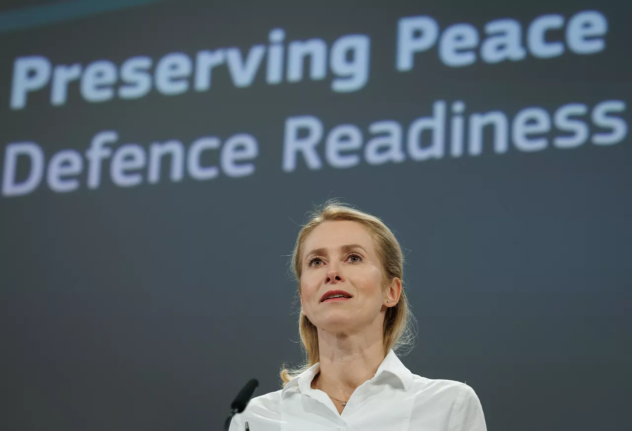 BELGIUM (Brussels), 16/10/2025.- EU High Representative for Foreign Affairs and Security Policy Kaja Kallas attends a press conference to present European Defence Readiness 2030 Roadmap at the European Commission in Brussels, Belgium, 16 October 2025. The EU commission presented 'Readiness 2030', a plan to strengthen its military capacity, industrial base, and joint defense investment by 2030 through coordinated funding, procurement, and readiness measures to make Europe more self-reliant and secure. (Bélgica, Bruselas) EFE/EPA/OLIVIER MATTHYS
