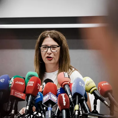 (Foto de ARCHIVO)

La exmilitante socialista Leire Díez durante una rueda de prensa, en el Hotel Novotel, a 4 de junio de 2025, en Madrid  (España). Leire Díaz que aparece en diversos audios haciendo gestiones contra mandos de la Unidad Central Operativa (UCO) de la Guardia Civil, ha convocado una comparecencia ante los medios de comunicación, después de haberse reunido ayer  en Ferraz con el jefe de los servicios jurídicos del PSOE u haberse dado de baja como afiliada del PSOE.



Carlos Luján / Europa Press

04 JUNIO 2025;PSOE;MADRID;SOCIALISTA;FONATNERA

04/6/2025