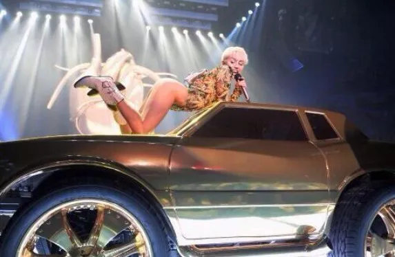 Miley Cyrus. Argazkia: Twitter