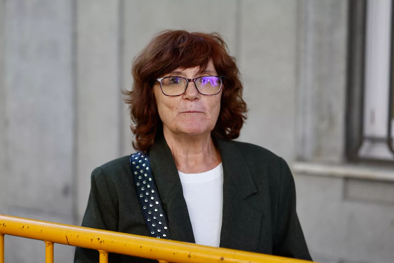 MADRID, 03/11/2025.- María Del Mar Hedó Casinello, jefa gabinete de la Fiscalía General del Estado, en las inmediaciones del Tribunal Supremo este lunes, en el marco de la primera sesión del juicio pal fiscal general del Estado, Álvaro García Ortiz, por la presunta filtración de información sobre la investigación por fraude a Hacienda de la pareja de Isabel Díaz Ayuso en el Tribunal Supremo. EFE/Rodrigo Jiménez
