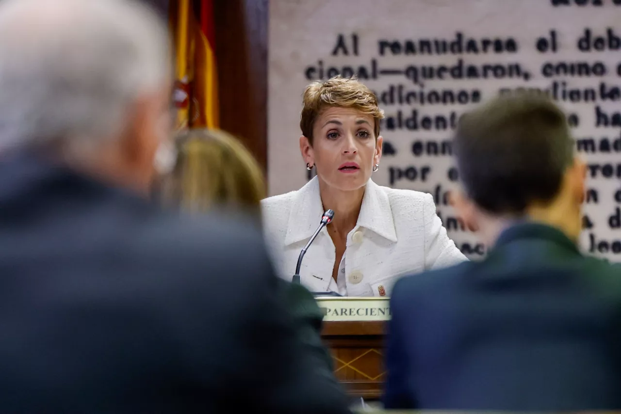 La presidenta del Gobierno de Navarra, María Chivite, comparece este lunes, en la comisión de investigación del caso Koldo en el Senado, donde PP, Vox y UPN exigen que explique la relación del PSN, el partido que lidera, con la presunta trama de corrupción en la que están investigados, entre otros, José Luis Ábalos y Santos Cerdán, ex secretarios de Organización del PSOE.