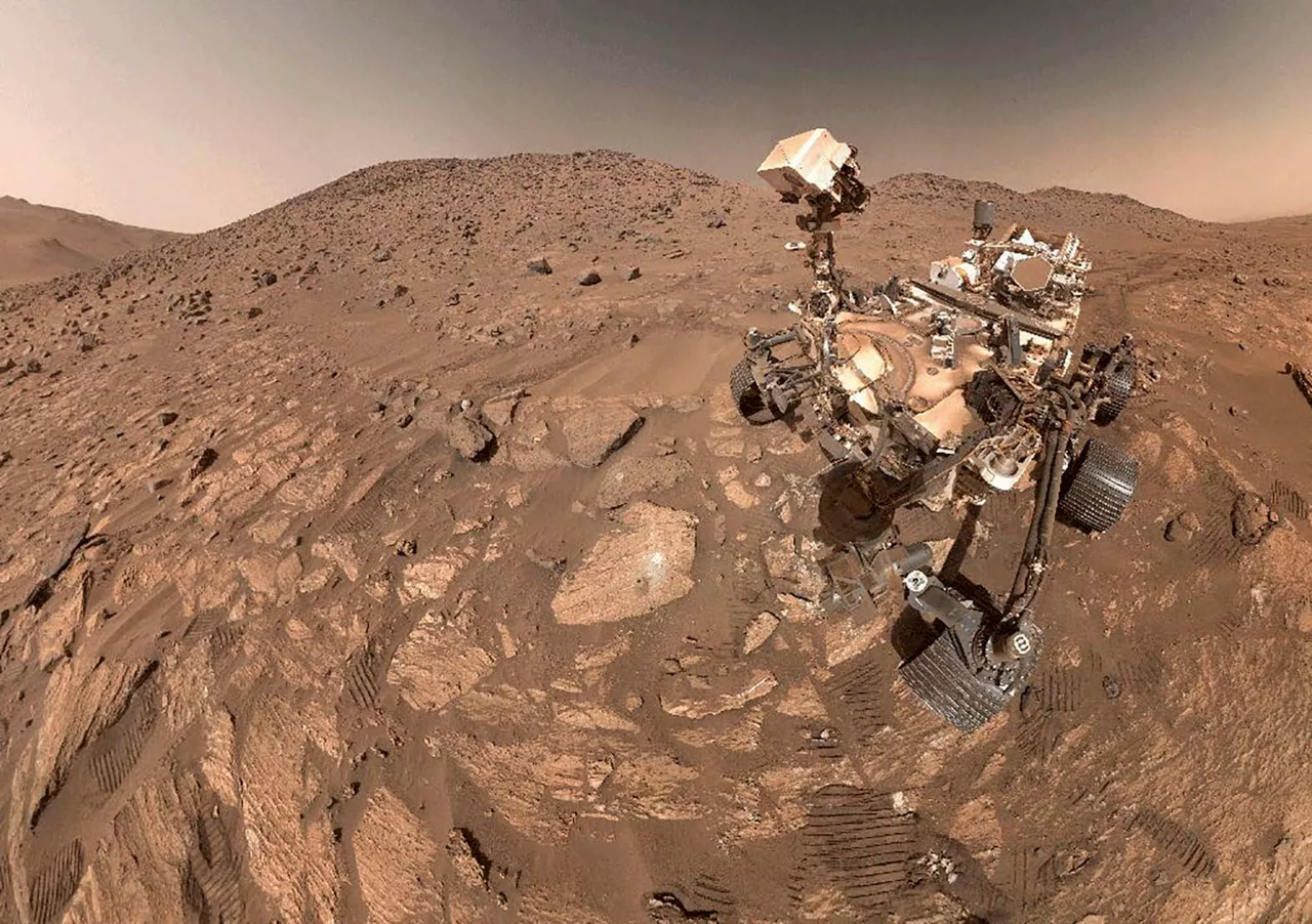 MADRID, 10/09/2025.- Desde 2020, el rover Perseverance recorre el cráter Jezero de Marte en busca de signos de vida antigua. En esta búsqueda, los científicos han descubierto unos raros nódulos de minerales cuya historia química sugiere que podrían haberse formado en procesos químicos prebióticos o microbianos, dos procesos relacionados con la vida. El rover de la NASA recogió las muestras el año pasado en una zona conocida como Neretva Vallis, donde hace 3.800 millones de años fluía un río que desembocaba en un lago situado en el actual cráter Jezero y en el que iba dejando sus sedimentos. EFE/NASA/JLP-caltech/msss SÓLO USO EDITORIAL/SÓLO DISPONIBLE PARA ILUSTRAR LA NOTICIA QUE ACOMPAÑA (CRÉDITO OBLIGATORIO)
