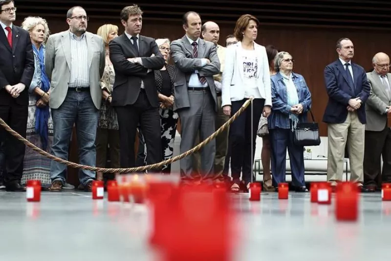 Ekitaldi instituzionala Nafarroako Parlamentuan. Argazkia: EFE