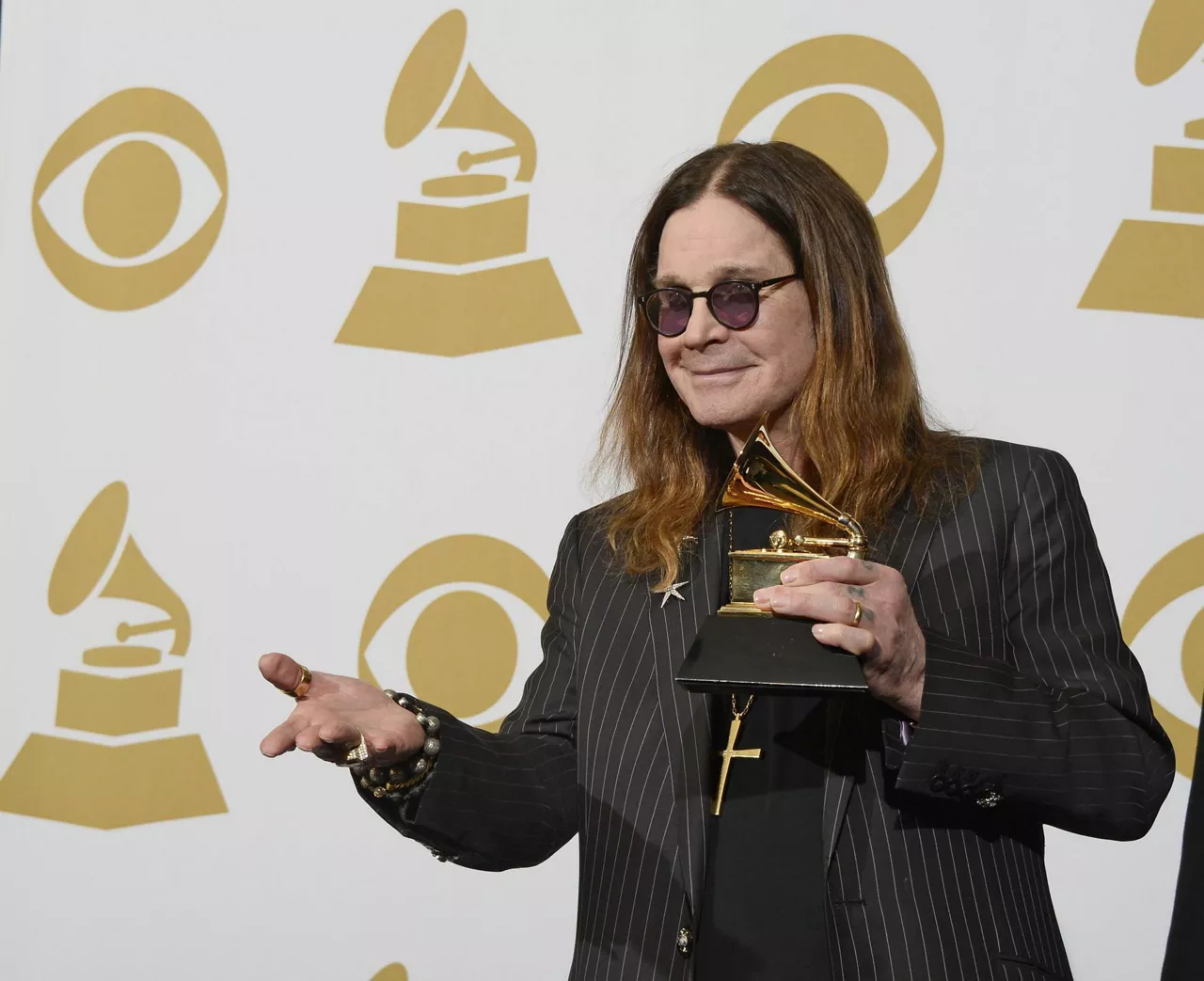 JGM146. BOGOTÁ (COLOMBIA), 22/07/2025.- Fotografía de archivo del 26 de enero de 2014 del cantante británico Ozzy Osbourne, de Black Sabbath, en Los Ángeles (Estados Unidos). Osbourne, el cantante de Black Sabbath, ha muerto a los 76 años "rodeado de amor", informó este martes su familia en un comunicado. EFE/EPA/PAUL BUCK ARCHIVO
