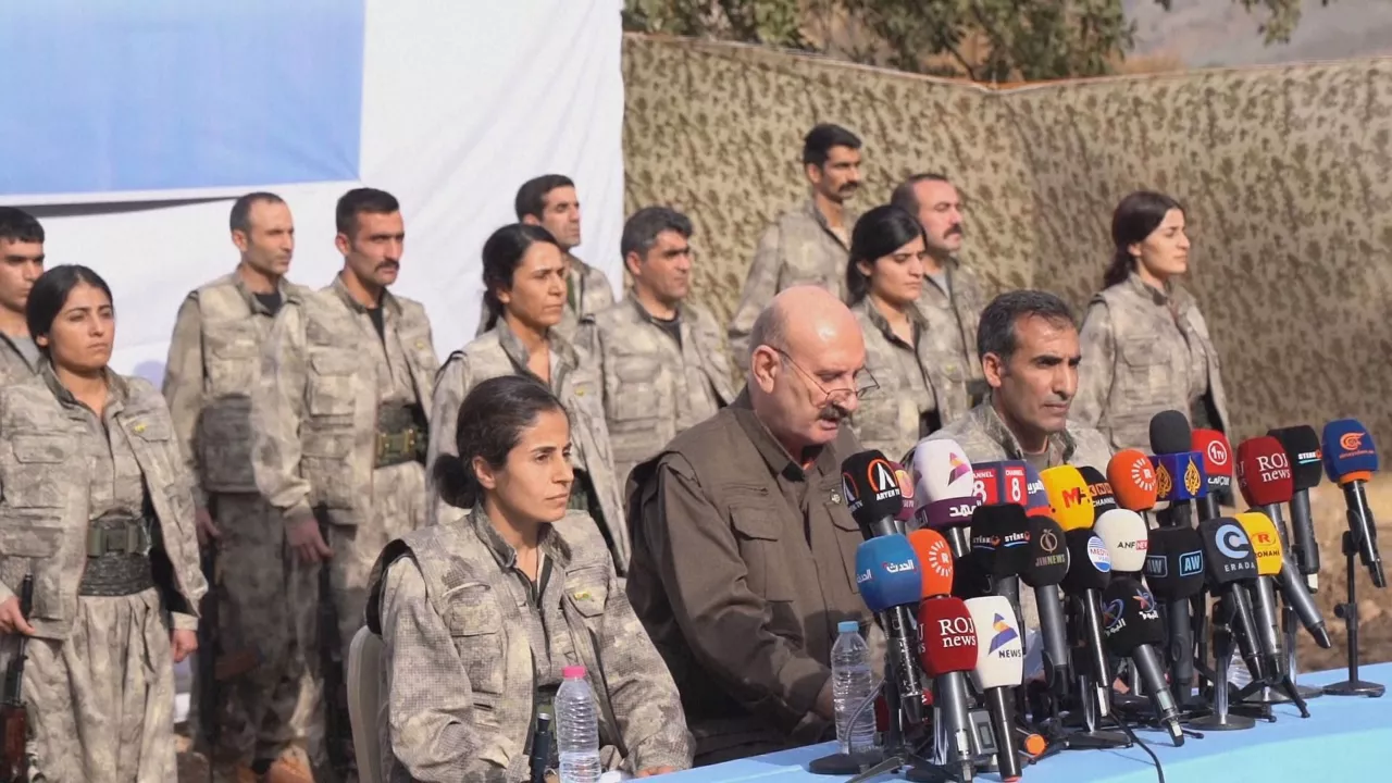 PPK anuncia que salen de Turquía