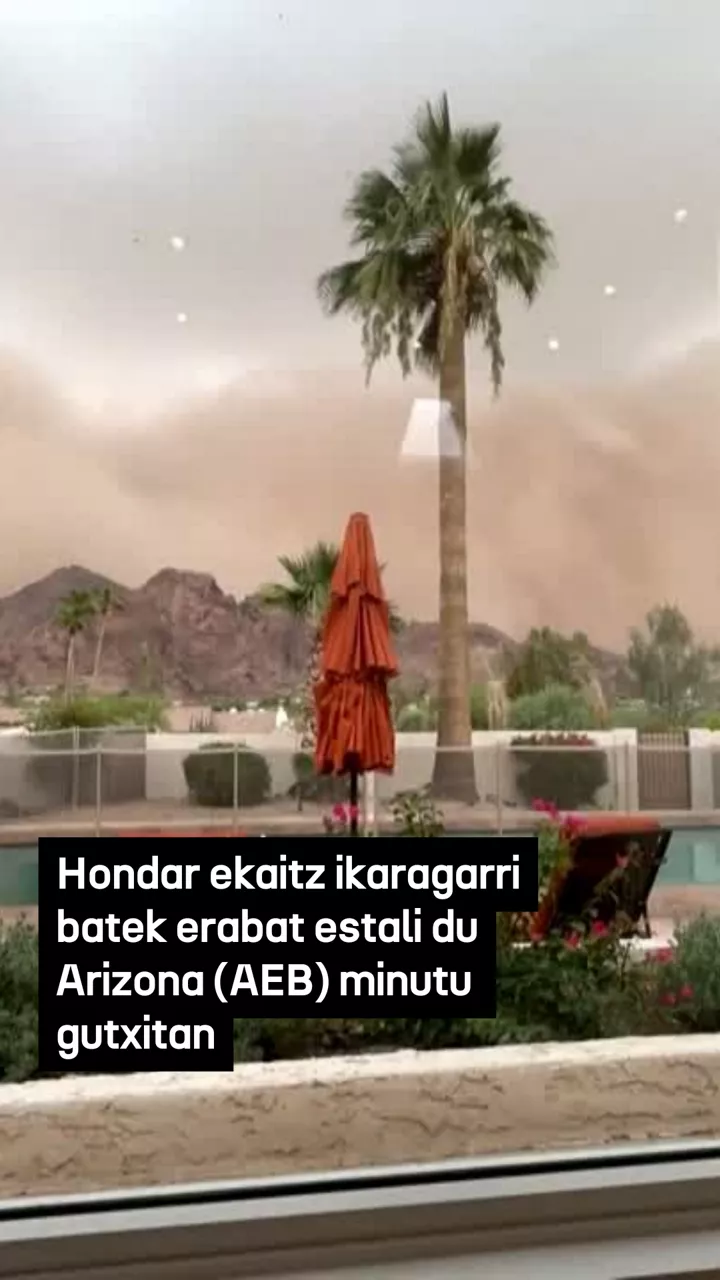 
"Haboobs", hondar ekaitz ikusgarriak

Ekaitz horiek kilometroz kilometro zabaldu eta milaka oinetaraino igo daitezke, paisaia minutu gutxi batzuetan eraldatuz
