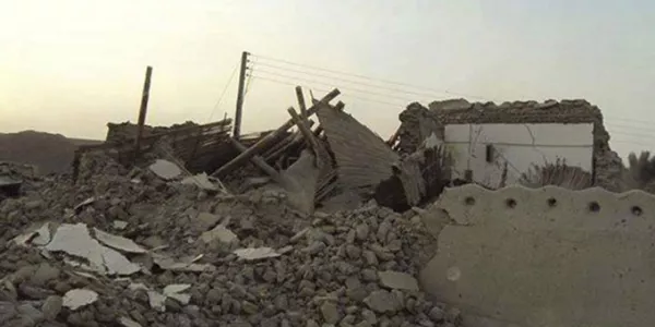 Las ruinas tras el terremoto de Awaran (Pakistán). EFE