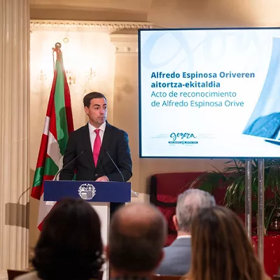 Pradales en el reconocimientos de Alfredo Espinosa Orive