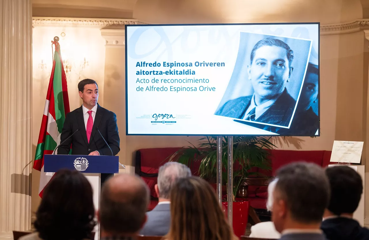 Pradales en el reconocimientos de Alfredo Espinosa Orive