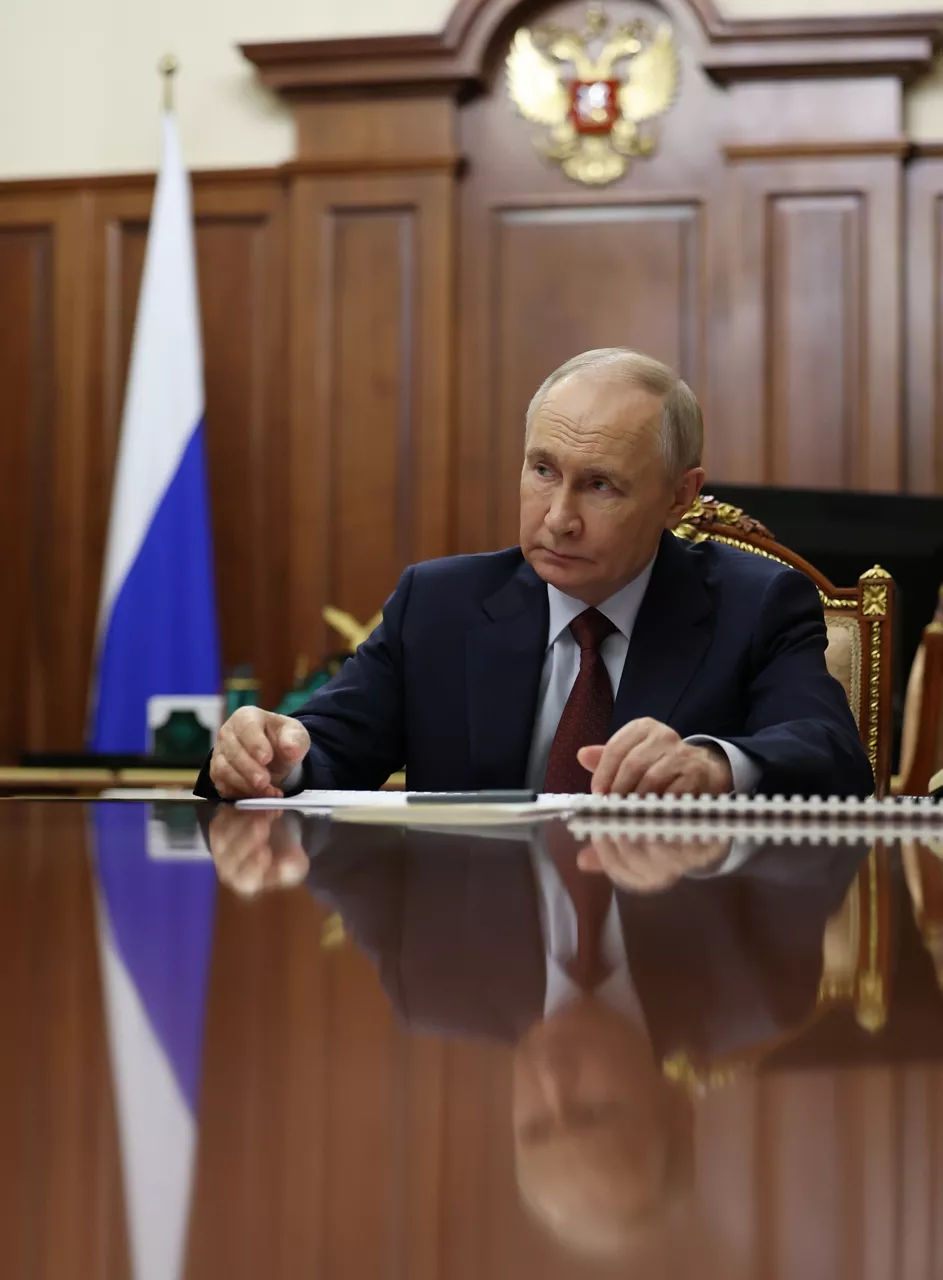 Moscow (Russian Federation), 15/07/2025.- Russian President Vladimir Putin meets with Russian Academy of Sciences (RAS) President Gennady Krasnikov (not pictured) at the Kremlin in Moscow, Russia, 15 July 2025. (Rusia, Moscú) EFE/EPA/MKHAIL METZEL / SPUTNIK / KREMLIN POOL KREMLIN POOL MANDATORY CREDIT
