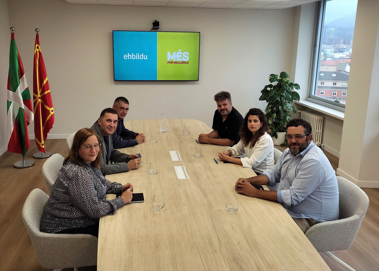 Reunión de EH Bildu y Més per Mallorca en Bilbao



EUROPA PRESS

27/8/2025