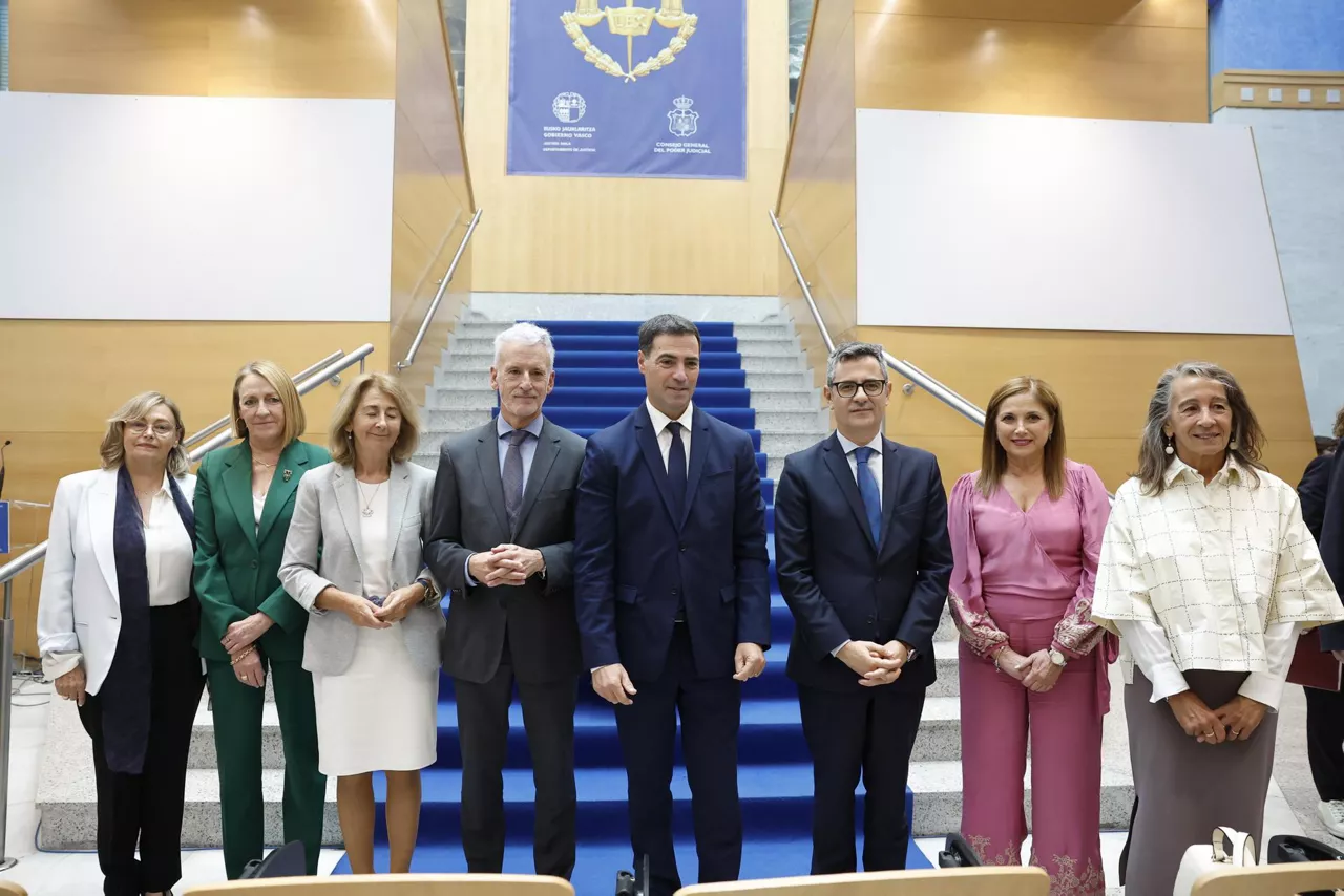 Félix Bolaños, el presidente del Tribunal Superior de Justicia del País Vasco (TSJPV), Iñaki Subijana, el lehendakari, Imanol Pradales