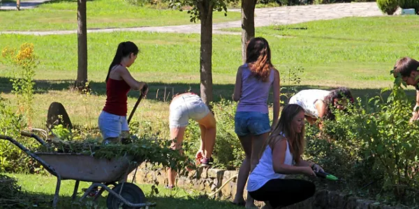 Comunidad y hotel de Amalurra en Artzentales (Bizkaia). Foto: EITB.COM