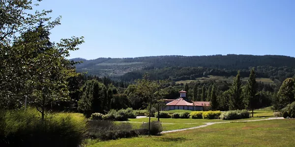 Comunidad y hotel de Amalurra en Artzentales (Bizkaia). Foto: EITB.COM