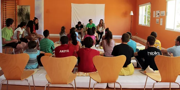 Comunidad y hotel de Amalurra en Artzentales (Bizkaia). Foto: EITB.COM