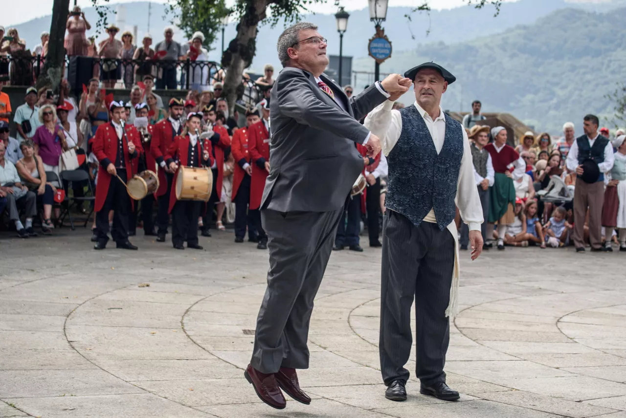 Arresku de honor de Juan Mari Aburto