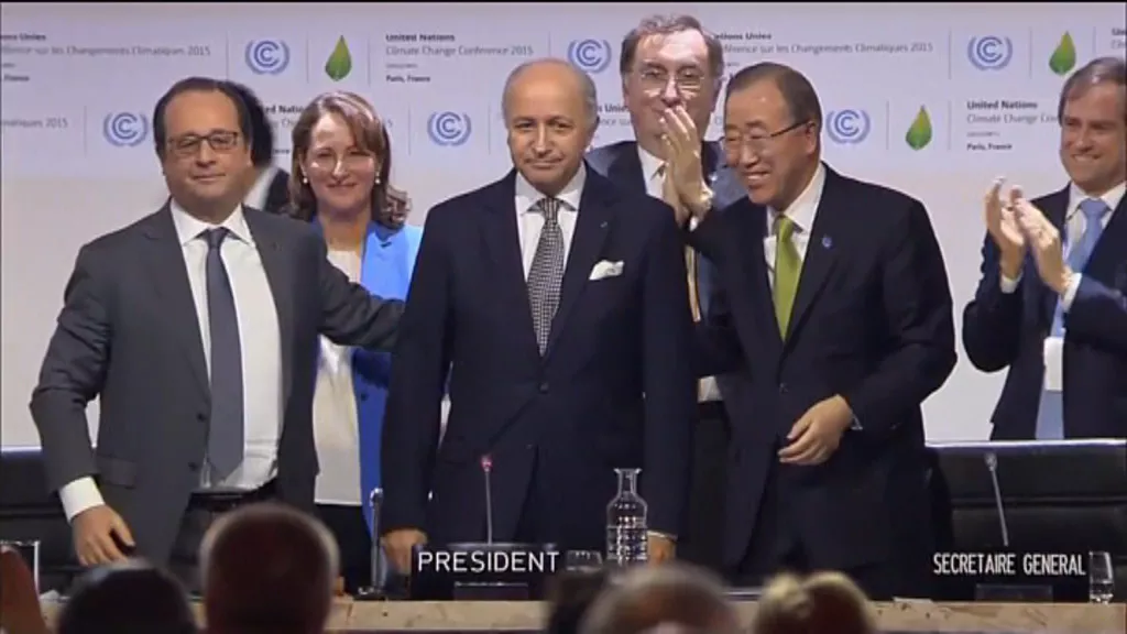 Foto del acuerdo de París sobre el cambio climático. EiTB